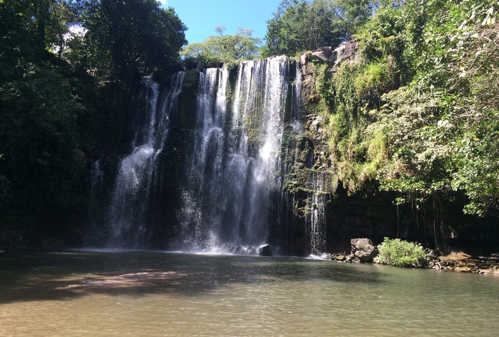 Llanos de Corte waterfall